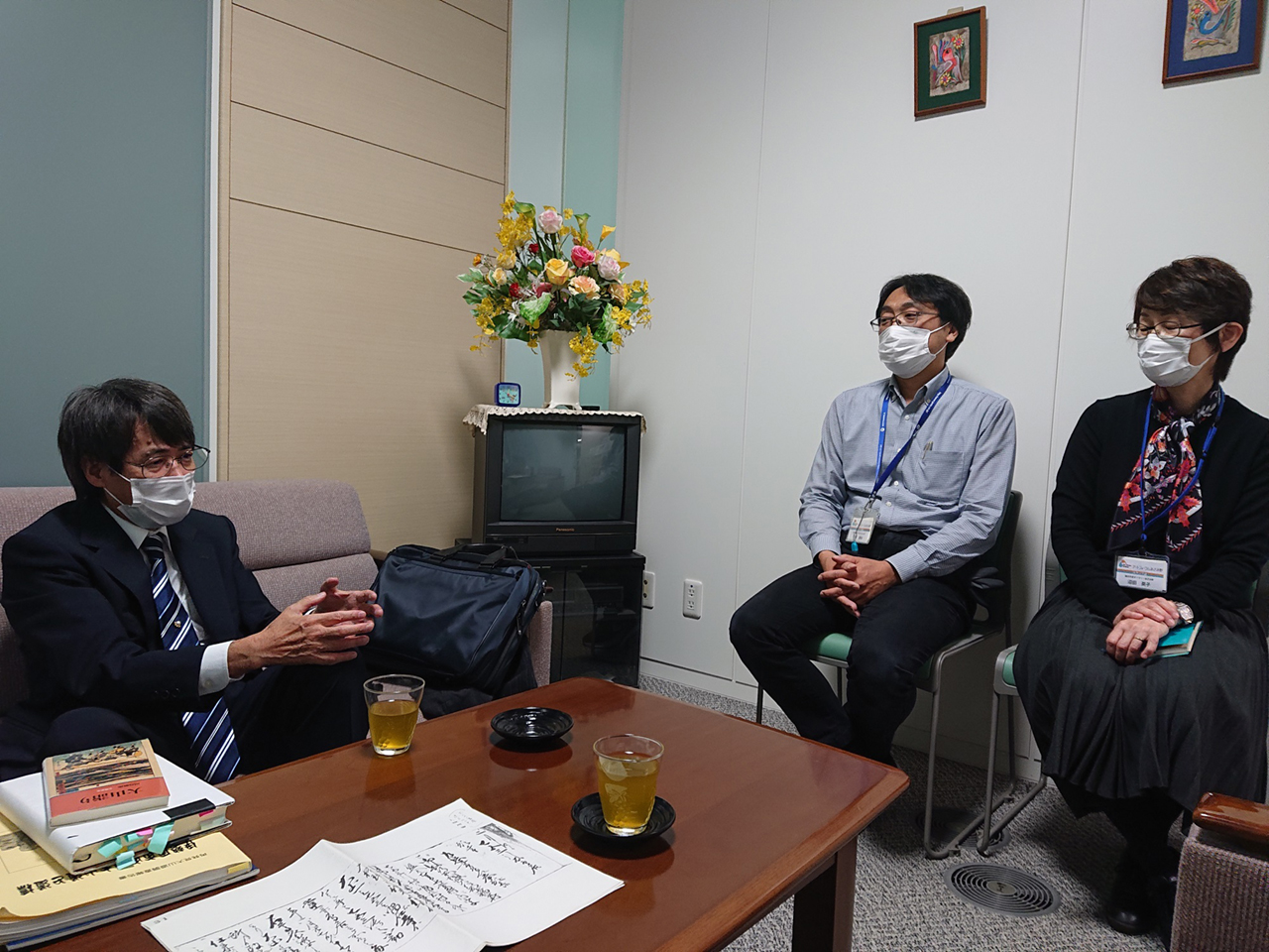 左から川島先生、中村さん、沼田さん